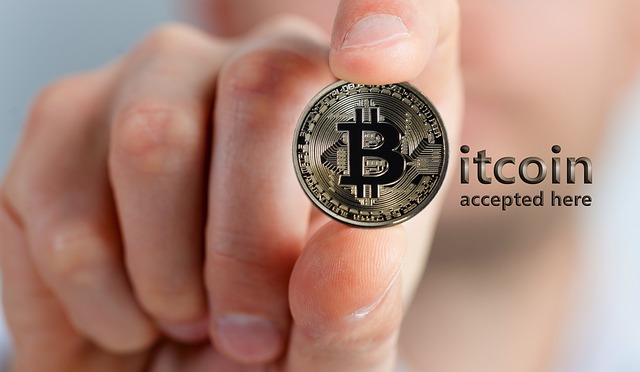 bitcoin mezi prsty
